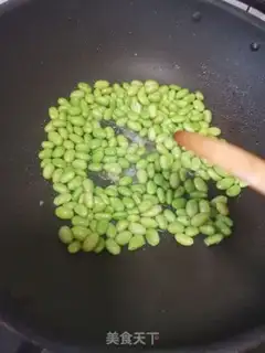 Make Rhodish and fried beans step 5