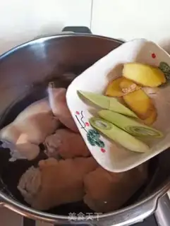 Make Pork hoof freeze step 3