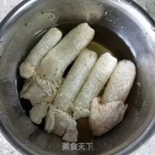 Make Egg soup with mackerel step 1