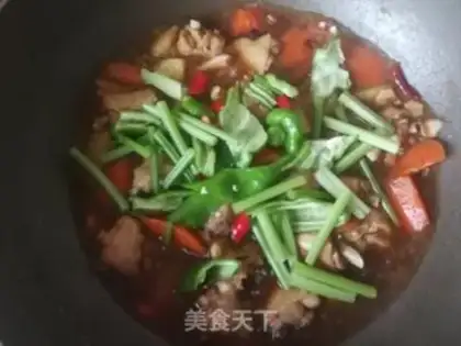 Make Carrot potatoes in chicken wings step 15