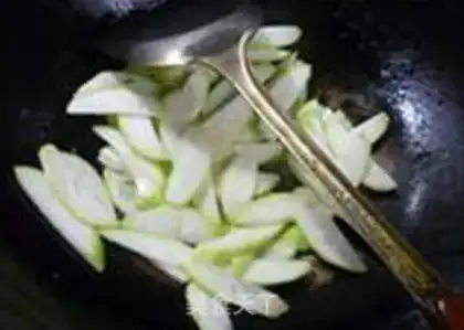 Make Skinny slices of the night step 6