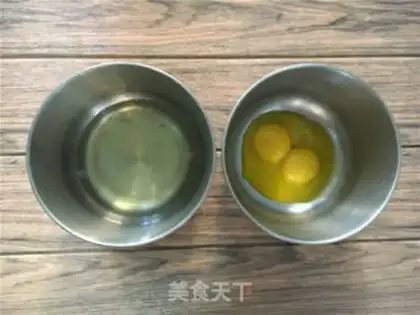 Make Cotton cupcakes step 1