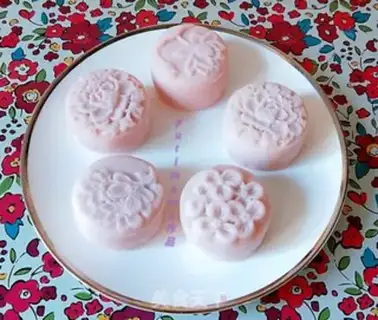 Make ♪ Snow-pumping bean mooncake ♪ step 11