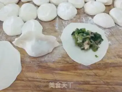 Make Autumn fried eggs step 6
