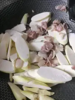 Make White fried meat step 2