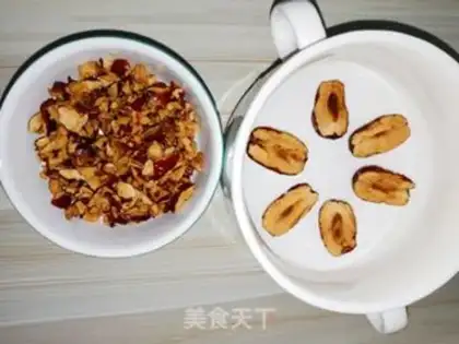 Make Red sugar date rice buttons step 2