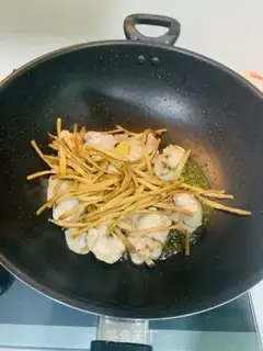 Make Plumcuit chicken step 4