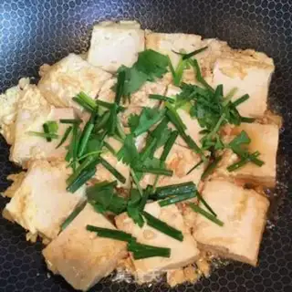 Make Eggs are fried tofu step 4