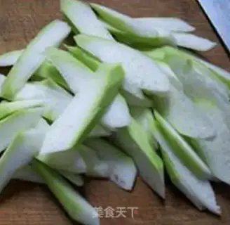 Make Shrimp hides, flower fan soup step 4
