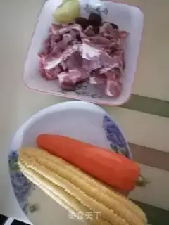 Make Carrot cornbone soup step 0