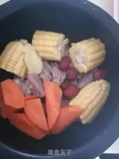 Make Carrot cornbone soup step 2
