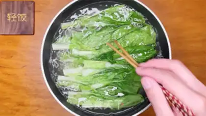 Make Pickles make buns step 1