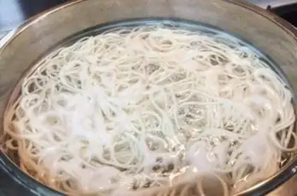 Make The lamb noodles step 2