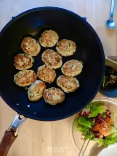 Make Plum-y little burger step 4