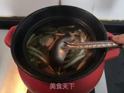 Make The chicken soup of the teacushroom fish step 12