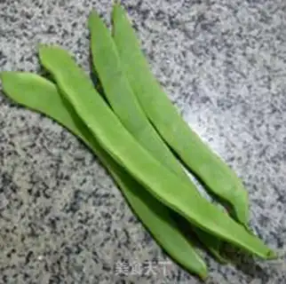 Make Squeeze the vegetables with bean horns step 1