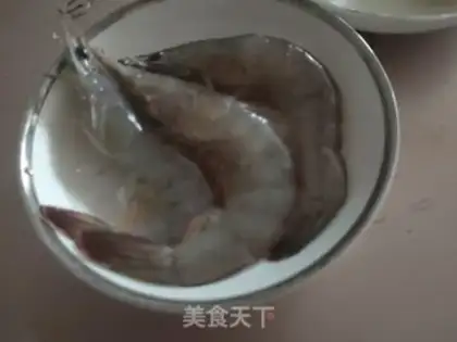 Make Scrawny shrimp soup step 3