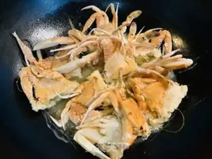Make Spicy shrimp crabs step 2