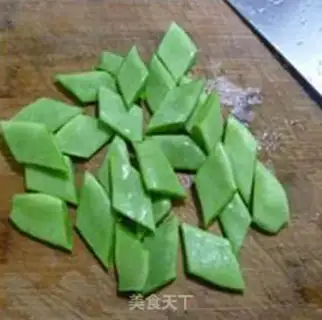 Make Squeeze the vegetables with bean horns step 5