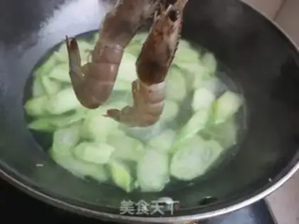 Make Scrawny shrimp soup step 8