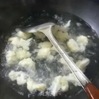 Make Squeeze the vegetables with bean horns step 7