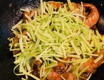 Make Spicy shrimp crabs step 10
