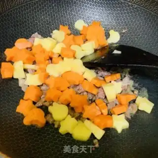 Make curry beef fried potato carrots step 6