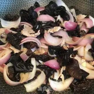 Make Onion lumber chops step 4