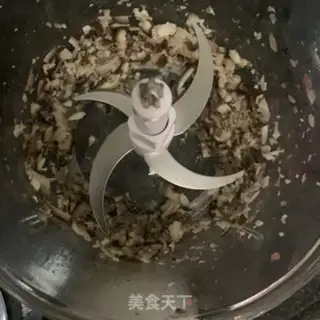 Make Frozen meat pot sticker step 2