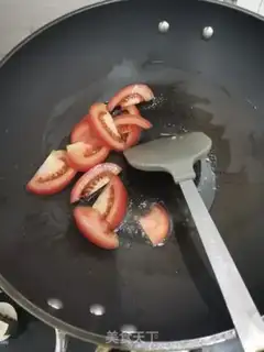 Make Tomato egg soup step 1