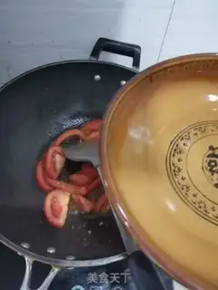 Make Tomato egg soup step 2