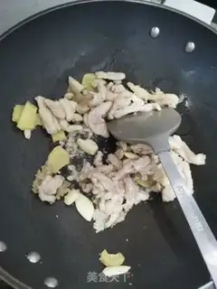 Make Onion fried chicken chest step 2