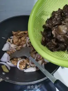 Make Onion fried chicken chest step 6