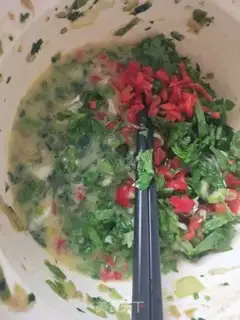 Make Celery leaves, meat and eggs step 2
