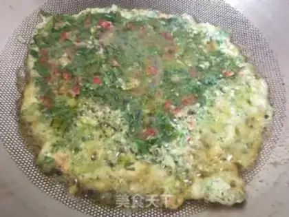 Make Celery leaves, meat and eggs step 5