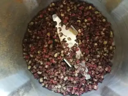 Make Onion pepper saline horn roll step 8