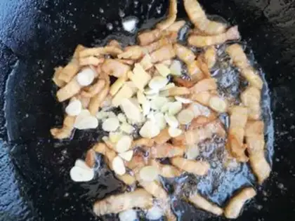 Make Five flowers and a bitter melon step 5