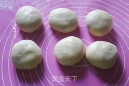 Make The potato coconut mooncake step 6
