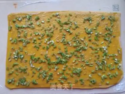 Make Onion pepper saline horn roll step 17