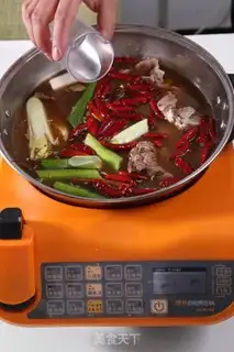 Make Homemade scorpion fire pot step 2