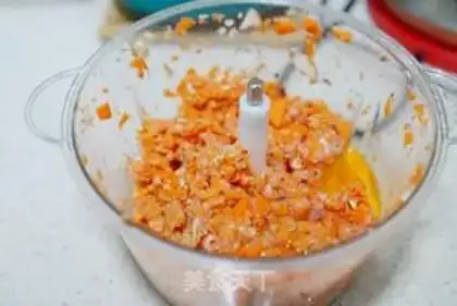 Make Carrot meat dumplings step 2
