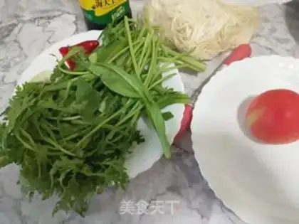 Make Vegetable sausage noodles step 0