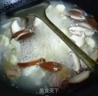 Make Spam and bouquet soup step 7