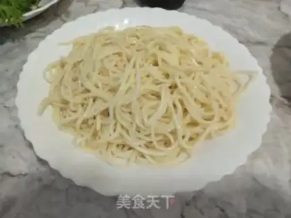 Make Vegetable sausage noodles step 3