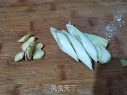 Make Tomato bean noodle step 0