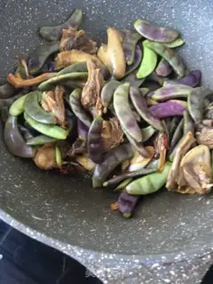 Make Boot-cow pigeon step 10