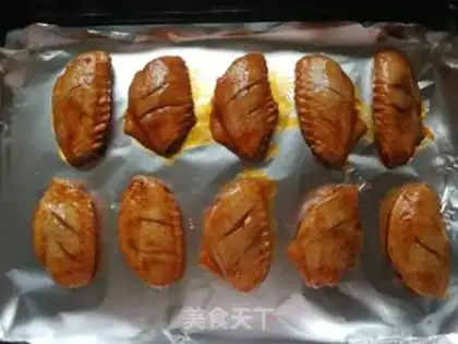 Make The chicken wings of turkey sauce step 6