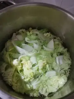 Make Quick-fried gold soup and sour fish step 3