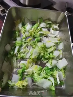 Make Quick-fried gold soup and sour fish step 4