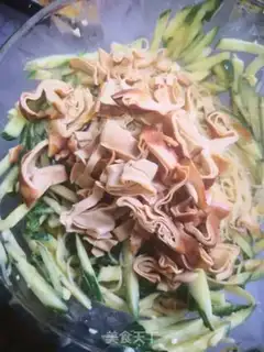 Make Soup cucumber fans dry tofu step 8